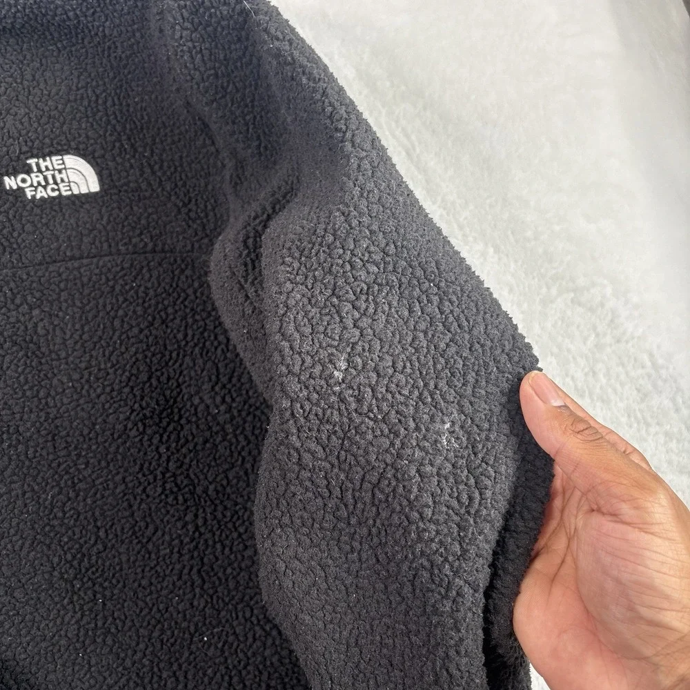 The North Face **colors may